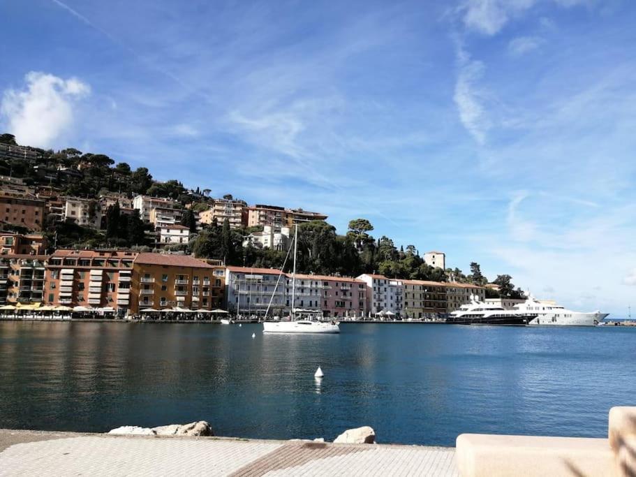 Sweet Liana Un Tuffo Nel Cuore Del Paese Porto Santo Stefano  Exterior foto